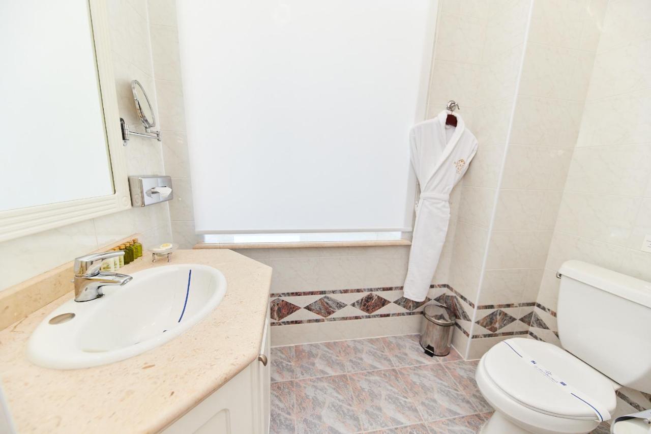 Otel Arcadia Plaza 4*