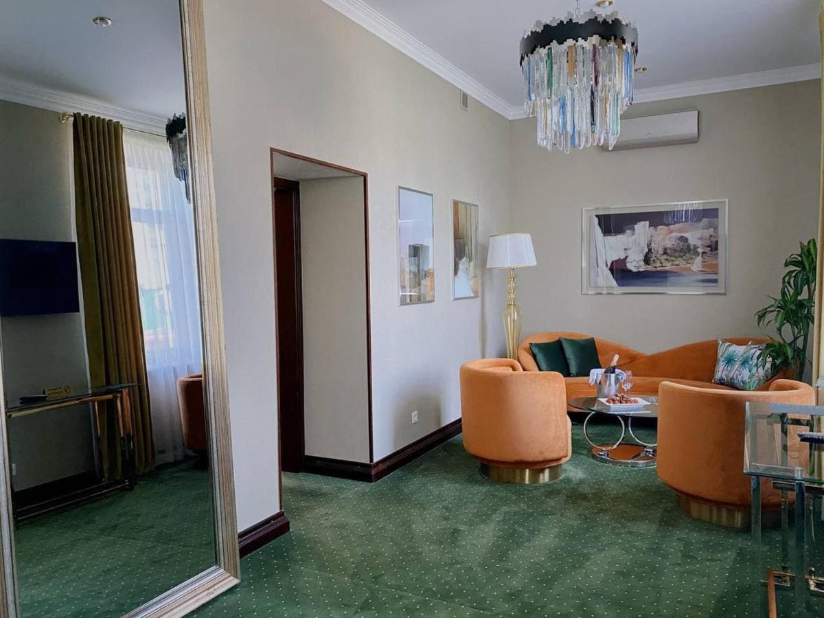 Arcadia Plaza Otel 4*