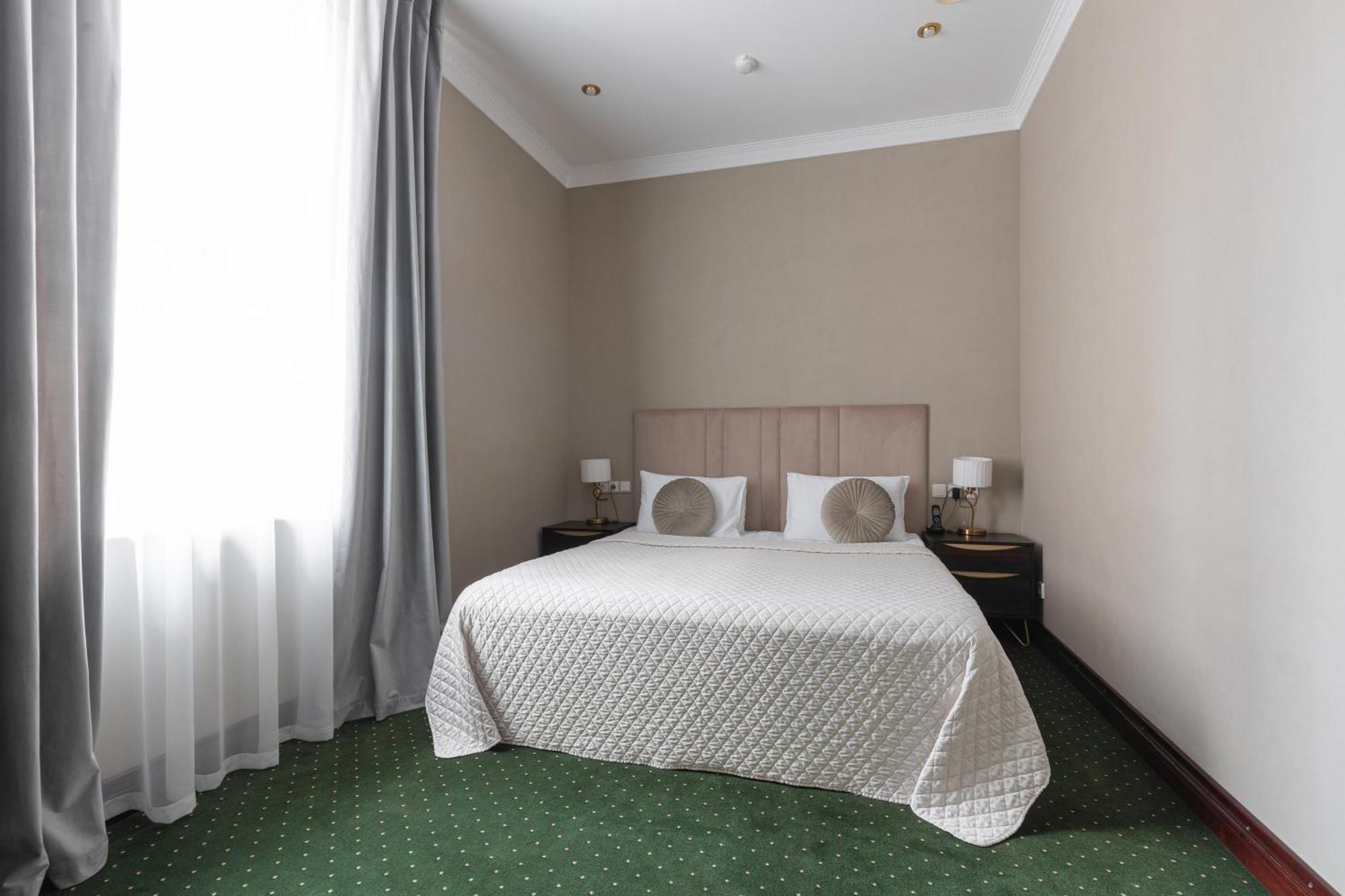 Arcadia Plaza 4*